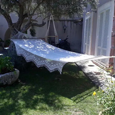 فندق مبيت وإفطار La Casa Del Panorama Valverde (Sicily)
