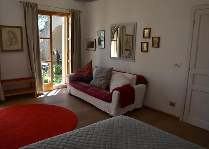 La Casa Del Panorama Couette-café Valverde (Sicily)